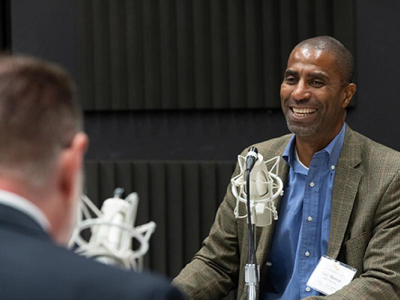 Gary Hoover talks with St. Louis Fed Economic Education Officer Scott Wolla 