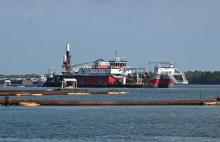 barge working on the Mississippi River